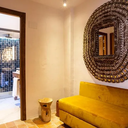 La Torre Del Canonigo - Small Luxury איביזה העיר